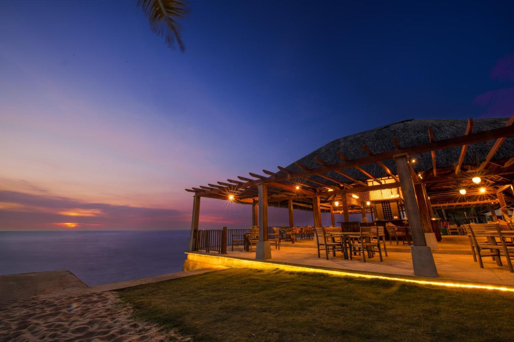 Famiana Resort & Spa - Breakfast Is Served As Brunch 6Am30 To 1Pm Phu Quoc Exterior photo