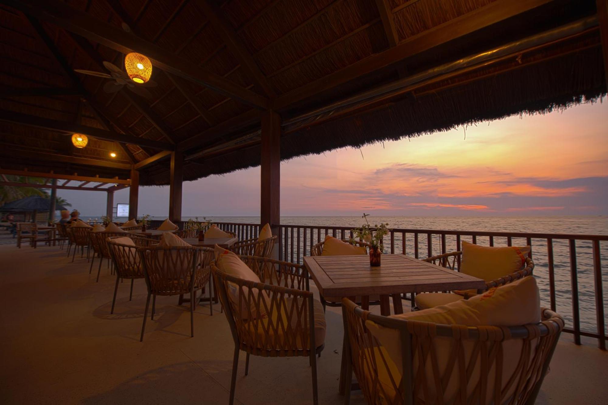 Famiana Resort & Spa - Breakfast Is Served As Brunch 6Am30 To 1Pm Phu Quoc Exterior photo
