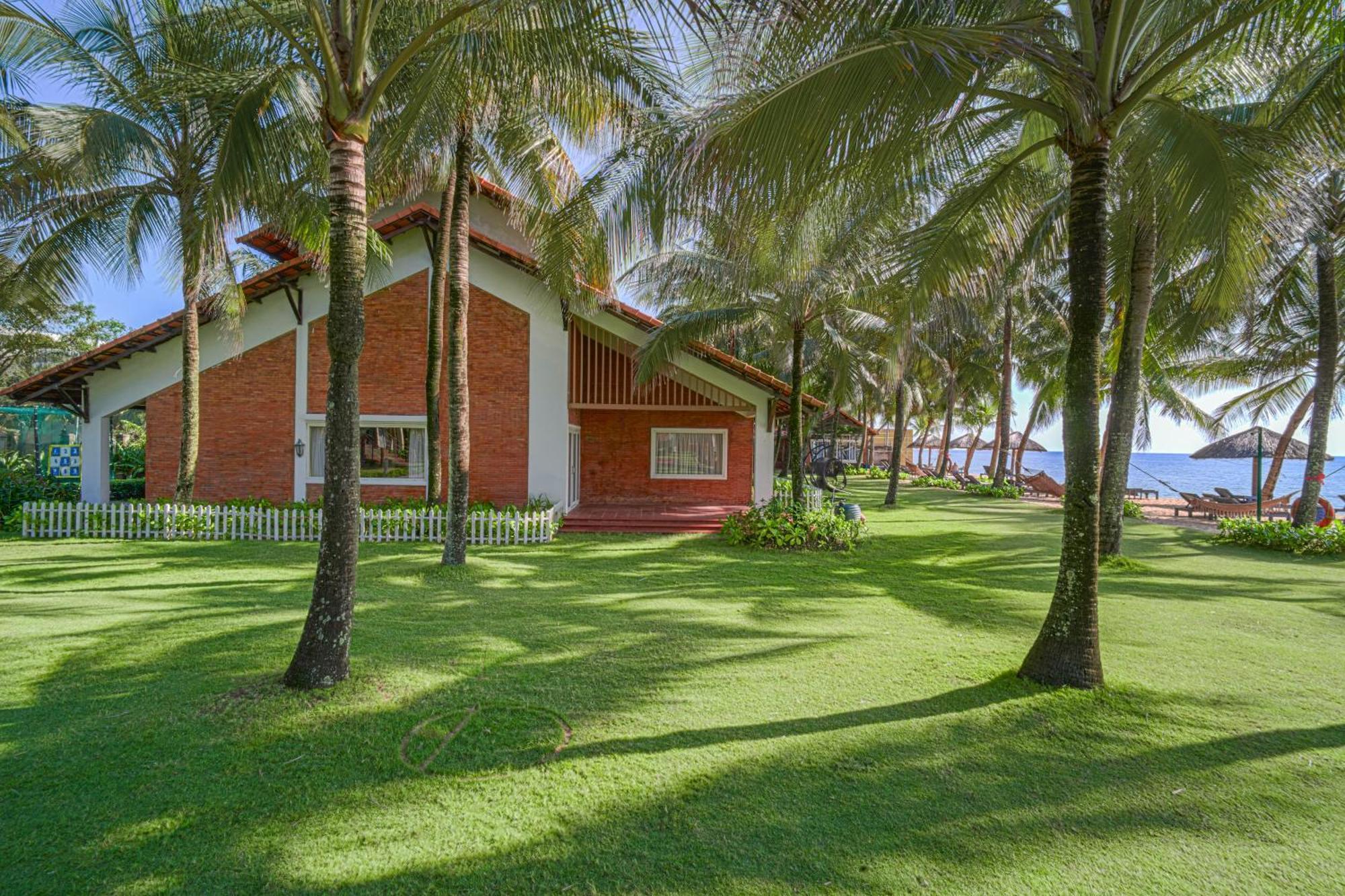 Famiana Resort & Spa - Breakfast Is Served As Brunch 6Am30 To 1Pm Phu Quoc Exterior photo